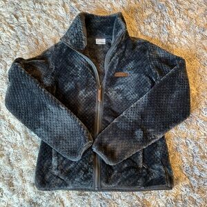Columbia women’s coat. Size Small. Charcoal gray. Super soft. Great condition!